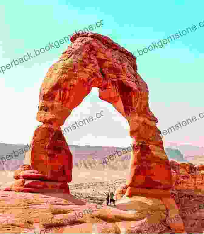 A Close Up Image Of Delicate Arch In Arches National Park, Showcasing Its Graceful Form And Stunning Surroundings. A Naturalist S Guide To Canyon Country (Naturalist S Guide Series)
